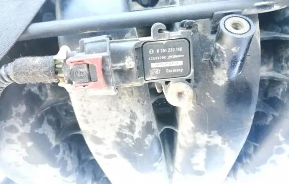 Opel Insignia A Air pressure sensor 0261230146 12591290