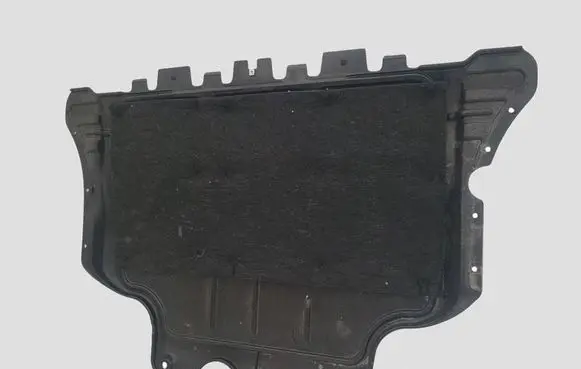 Skoda Superb B8 (3V) Engine splash shield/under tray 3Q0825236D