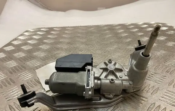Toyota RAV 4 (XA50) Wiper motor 8513042101