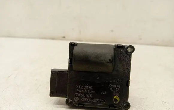 Audi A8 S8 D3 4E Air flap motor/actuator 0132801369 4F0820511B CZ1168803710