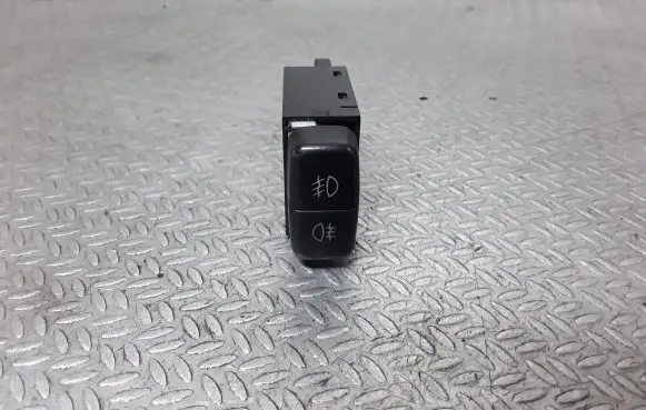 Fog light switch