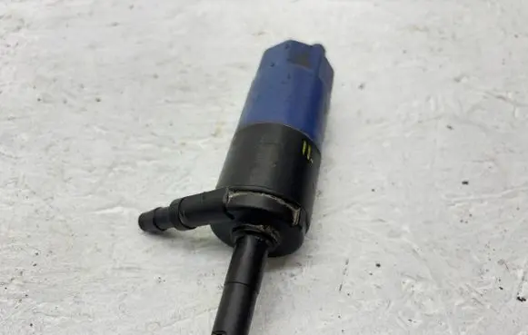 Peugeot 407 Headlight washer pump V22080001