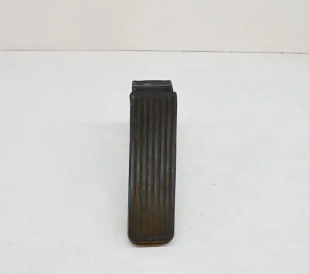 Mercedes-Benz SL R129 Accelerator throttle pedal 1293010082 A1293010082