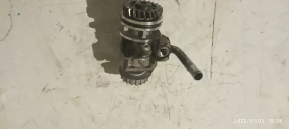 Volkswagen Transporter - Caravelle T5 Power steering pump MOTORHERZD