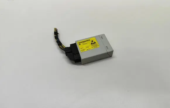 BMW 5 E60 E61 Central console control unit 9169521 80049005 270702