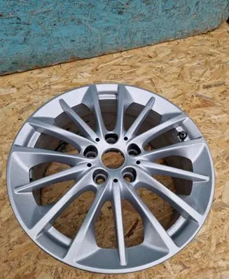 BMW 2 F46 R17 alloy rim 6856084