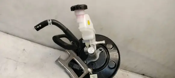 KIA Stonic Brake booster