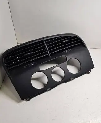 Seat Altea Dash center air vent grill 5P1819110