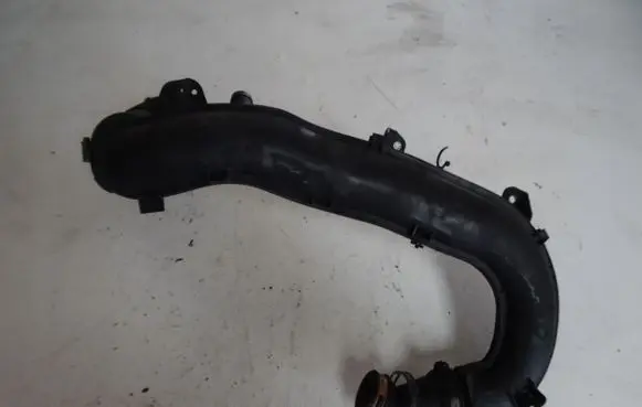 Ford Galaxy Turbo air intake inlet pipe/hose AV619C623BD