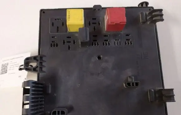 Saab 9-3 Ver2 Fuse module 12766740 519161103 00026171