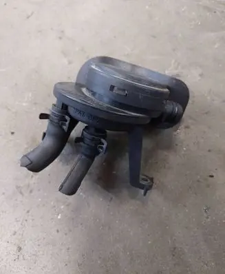 Mercedes-Benz A W168 Breather valve A6680160534