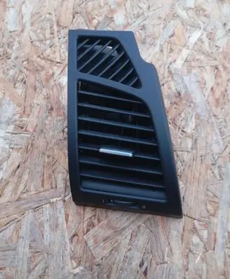 BMW 1 E81 E87 Dashboard side air vent grill/cover trim 7059188