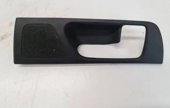 Toyota Avensis T250 Rear door handle trim 6761705040