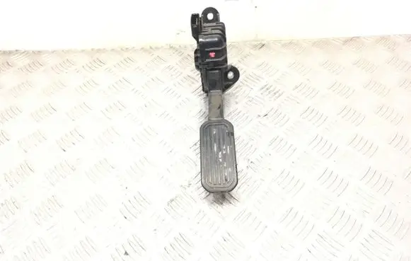 Toyota Land Cruiser (J120) Accelerator throttle pedal 7812060350 1988003020 02J15
