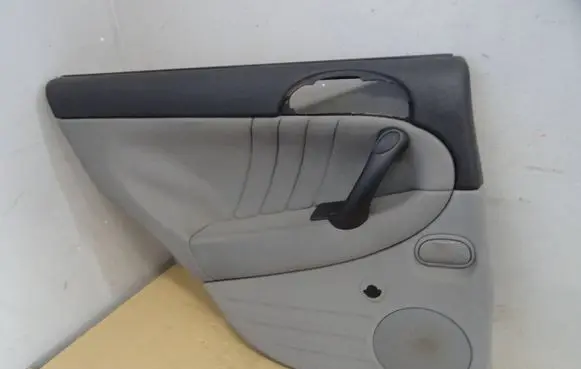 Alfa Romeo 147 Rear door card panel trim