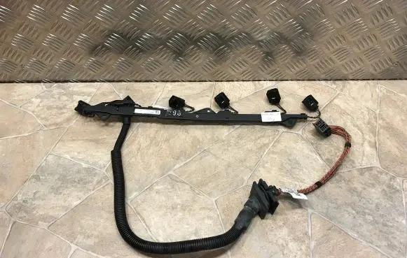 BMW 3 E90 E91 Fuel injector wires 780823304