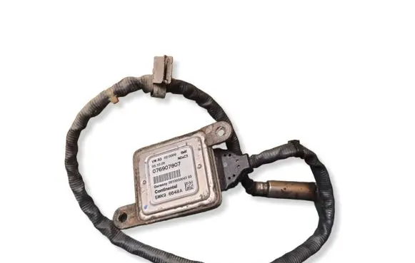 Volkswagen Crafter Lambda probe sensor 076907807 0910050042 5WK96648A