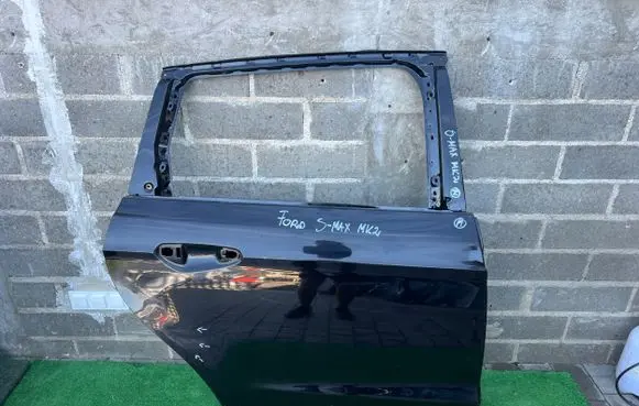 Ford S-MAX Rear door