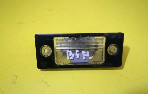 Volkswagen PASSAT B5.5 Number plate light 1J5943021A