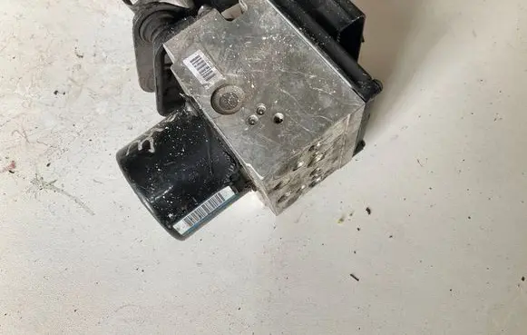 Volkswagen PASSAT B6 ABS Pump 3C0614095P 16332501A 16332401