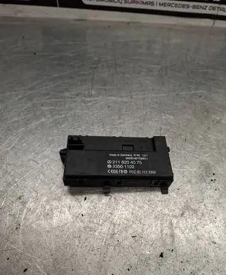 Mercedes-Benz E W211 Keyless (KESSY) go control unit/module 2118204075 33501102