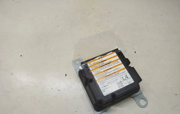 Subaru Outback (BS) Airbag control unit/module 98221AL040 0285011908