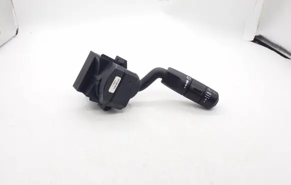 Land Rover Discovery 3 - LR3 Wiper control stalk XPE500070 XPE500070PVJ