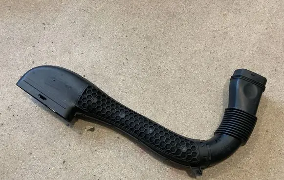 Mercedes-Benz GLC X253 C253 Air intake duct part A2740900900