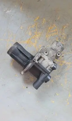 Audi A4 S4 B7 8E 8H EGR valve 038131501AD 70096500
