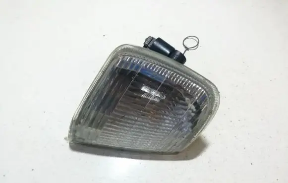 Peugeot 405 Front indicator light
