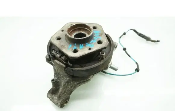 Maserati Coupe Front wheel hub spindle knuckle 189337