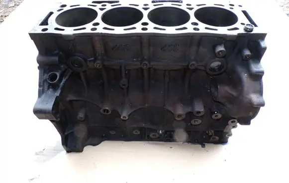 Peugeot Boxer Engine block 4H03