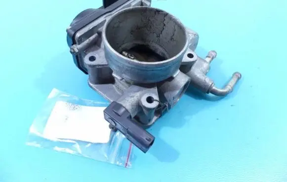 Subaru Impreza III Throttle body valve RME50-300 IMPRK1251432