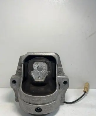Porsche Macan (95B) Engine mount bracket 8R0199381