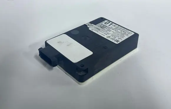 Mercedes-Benz CLS C218 X218 Blind spot module A0009052504 A0009020221 A0009018802