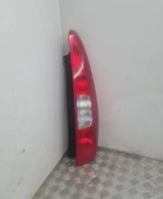 Mitsubishi Colt Headlight/headlamp MR957374