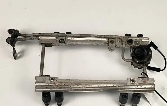 Chevrolet Corvette Fuel main line pipe
