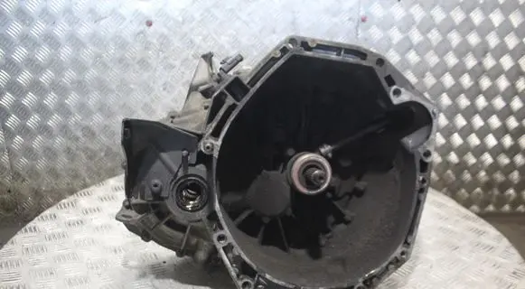 Manual 6 speed gearbox