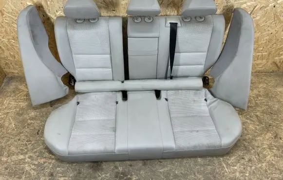 Mercedes-Benz C W204 Rear seat