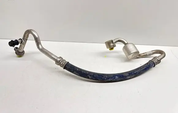 Volvo V40 Air conditioning (A/C) pipe/hose