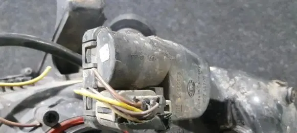 Opel Omega B1 Headlight level adjustment motor 90565805 007457-11