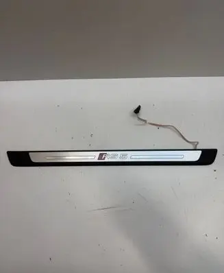 Audi RS5 Dashboard glove box trim 8W0947418C
