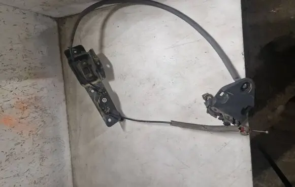 Renault Trafic II (X83) Loading door lock 