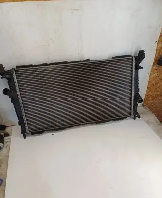 Ford Focus C-MAX Coolant radiator