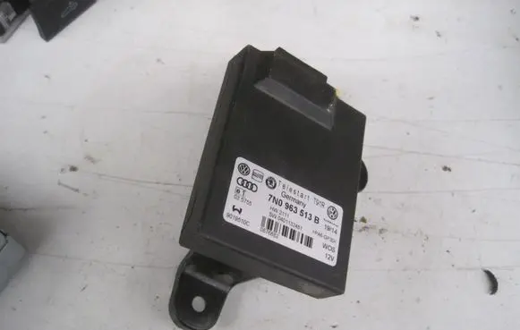 Volkswagen Amarok Auxiliary heating control unit/module 7N0963513B