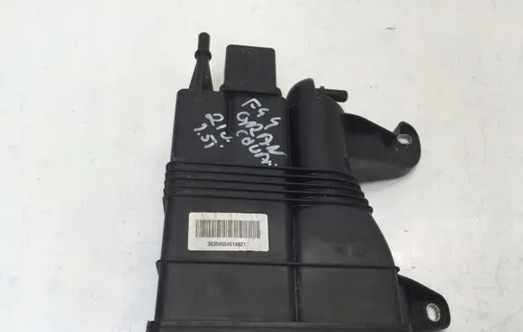 Active carbon filter fuel vapour canister