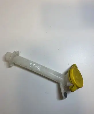Nissan Navara D40 Window washer liquid tank fill tube 28915EA300