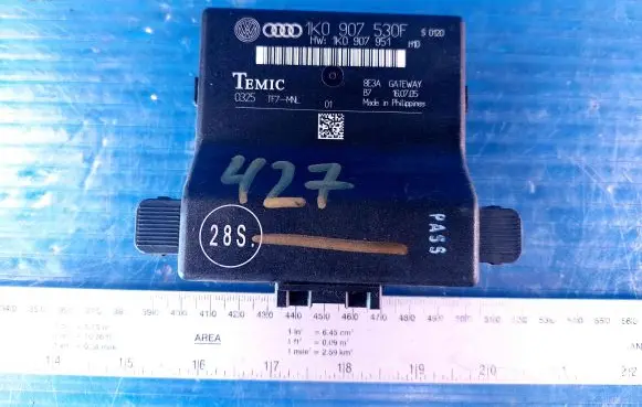 Volkswagen Jetta V Gateway control module 1K0907530F 8E3A 1K0907951