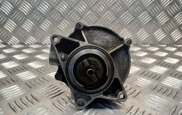 Audi A6 S6 C5 4B Vacuum pump 057145100B