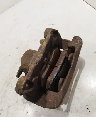 Nissan X-Trail T31 Front brake caliper